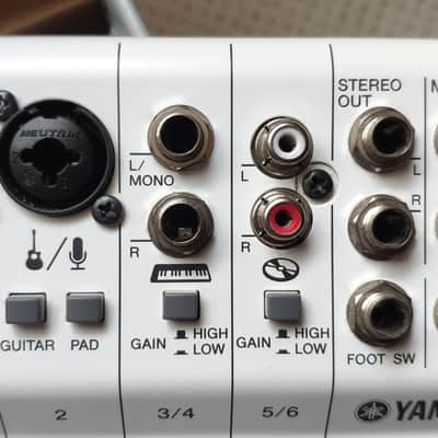 Yamaha AG06 6 Channel Mixer 2010s - White image 2