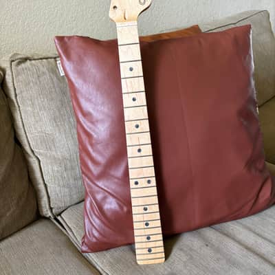 G&L CLF Research S-500 Neck Maple Fretboard Made In USA image 17