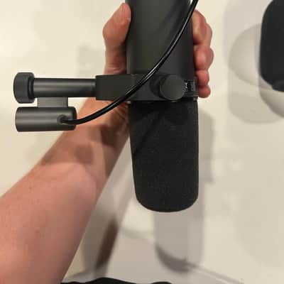 Shure SM7B Cardioid Dynamic Microphone 2001 - Present - Black image 6