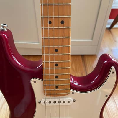 Fender American Standard Stratocaster with Maple Fretboard 1998 w/ Hard Case OHSC - Candy Apple Red image 2