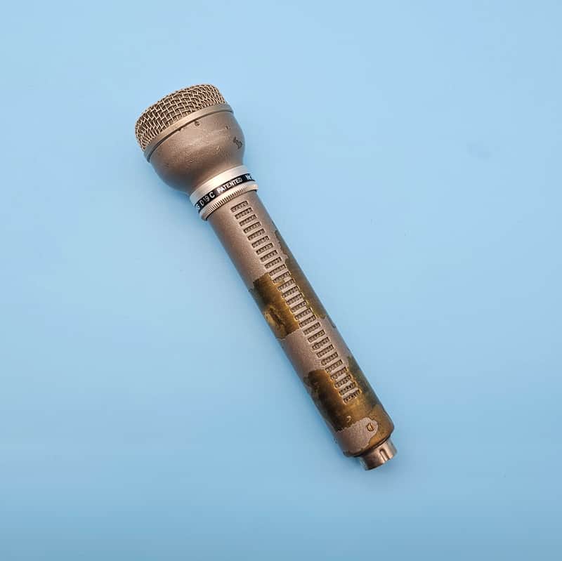 AKG D 19 C Cardioid Dynamic Microphone | Reverb
