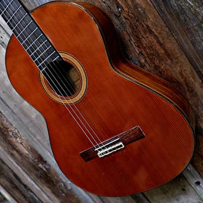 Hernandes Grand Concert - 1975 - Assembled in Japan w/ Hard Case image 2