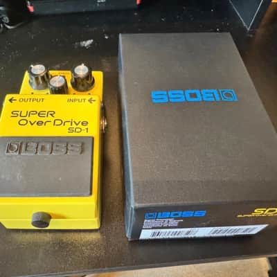 Boss SD-1 Super OverDrive (Silver Label) 1997 - Present - Yellow image 1