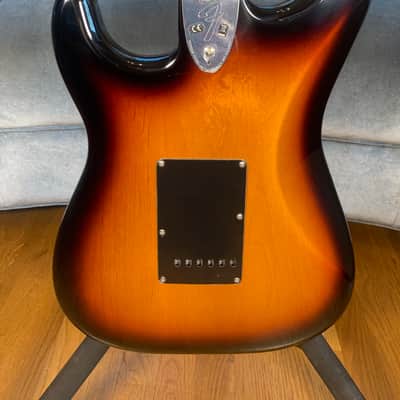 Fender Vintera II Stratocaster w/ bag 2023 - Three-Color Sunburst image 6