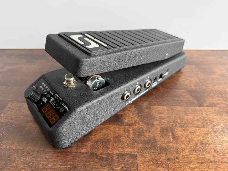 Source Audio SA163 Reflex Universal Expression Controller 2010s - Black image 1
