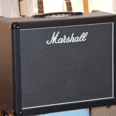 Marshall Haze40=40 Watts 1x12" tube combo=fat rock tone+digital effects=great vintage+modern sounds! List price was 779€ image 3