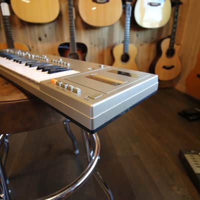 ~1980s Yamaha Portasound MP-1 Keyboard image 3
