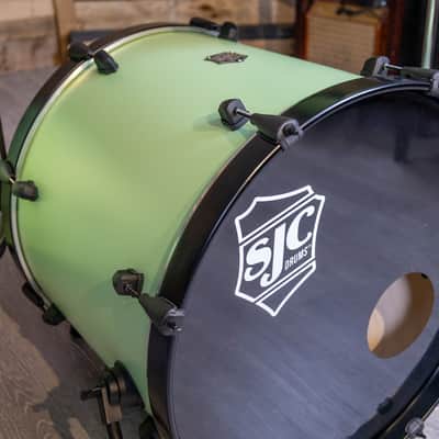 SJC Drums PFK322FBCMWBJ Pathfinder 3pc Kit (8x12,14x16,18x22) - Cosmic Mint, Black HW image 7