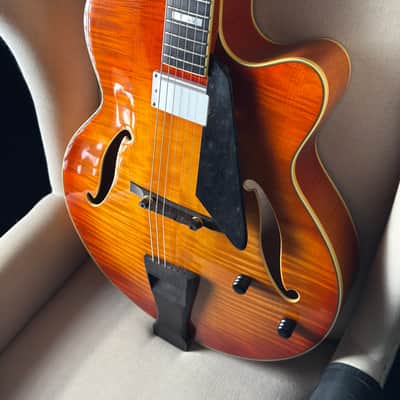 Peerless Cremona 17" Archtop image 12
