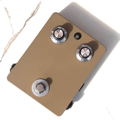 Mud Kicker Distortion - Beige - JD Pedals image 5