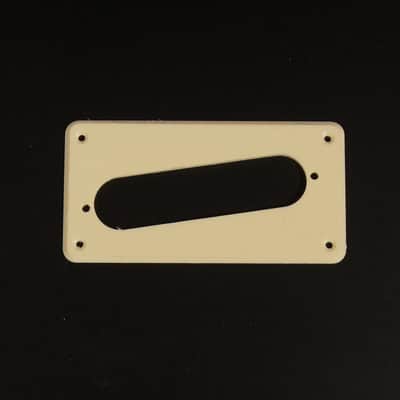 Humbucker To Strat Style Pickup Adapter Ring, Reverse Slant, 1ply Cream