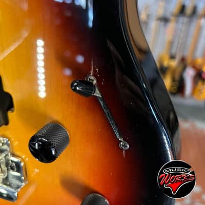 Music Man Luke Ii Hss Sunburst image 5