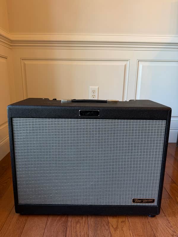 Fender Tone Master FR-12 Powered Speaker w/ Cover image 1