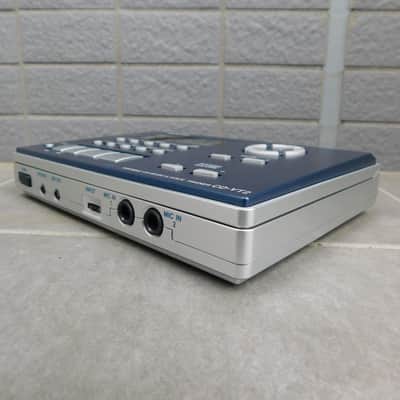 TASCAM CD-VT2 Portable CD Player and Vocal Phrase Trainer image 4
