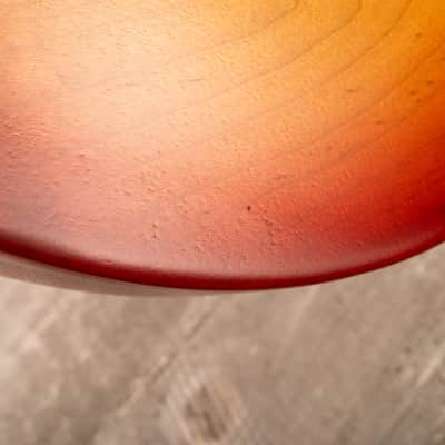 Gibson Les Paul Tribute Satin, Satin Cherry Sunburst | Demo image 15