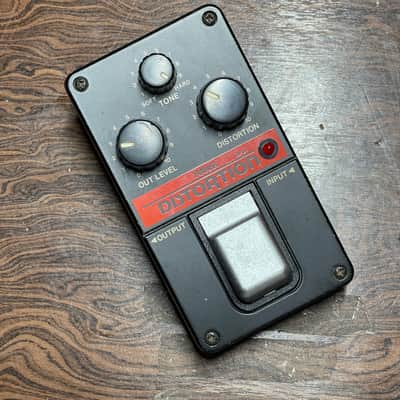 Yamaha DI-01 Distortion | Reverb