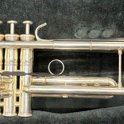 Yamaha Xeno Trumpet, Silver Finish, Gold Brass Bell, Model YTR8335RG image 1