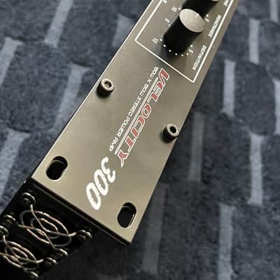 Rocktron Velocity 300 90s - Black image 2