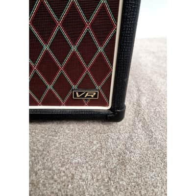Vox AC15VR and Vox Footswitch - Good image 3