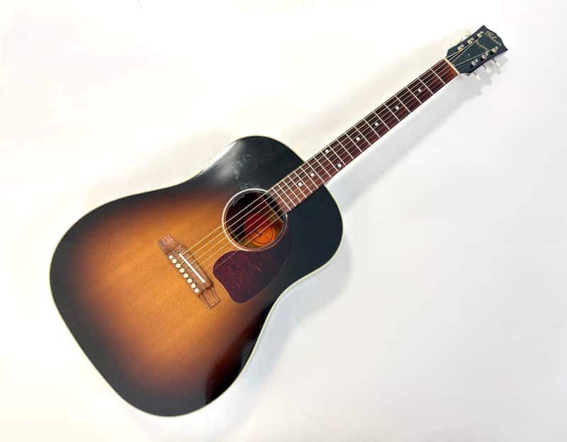 Gibson J-45 True Vintage