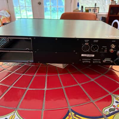 Avid HD I/O Chassis - No Cards image 3