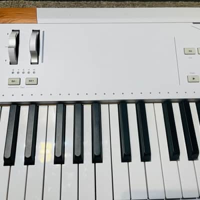 Arturia AstroLab 61-Key Stage Keyboard 2026 image 4