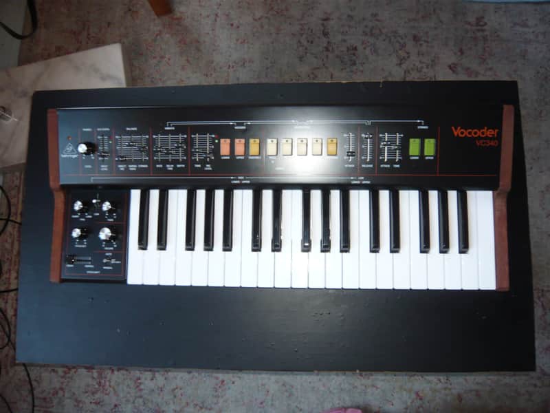 Behringer Vocoder VC340 2024 - Black Bild 1