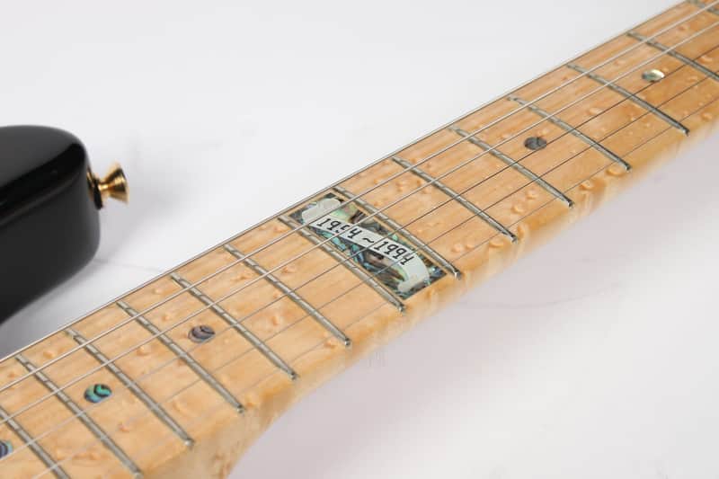 Fender Diamond Dealer Custom Shop Limited Edition 40th Anniversary Stratocaster Flamed 2-Color Sunburst with Gold Hardware 1994 image 4