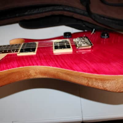 PRS SE Custom 24 Electric Guitar Bonnie Pink Seymour Duncan PRS Locking Tuners image 14
