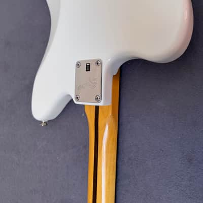 Squier Vintage Modified Jazzmaster 2012 Olympic White image 8