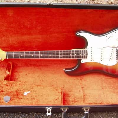 Fender Stratocaster 1971 - 3 Tone Sunburst 4 Bolt image 1