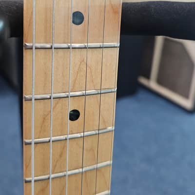 Fender American Deluxe Stratocaster with Maple Fretboard SSS 2015 3-Color Sunburst w/ Hard Case image 6