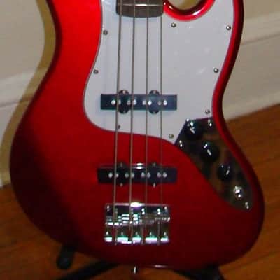 SX VTG Series Medium Scale Bass - Great Value! image 1