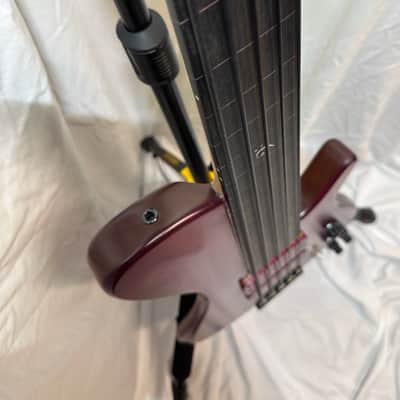 MG Bass Wavebird 2021 - Natural image 3