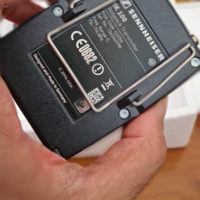 Sennheiser  Sennheiser SK 100 G3 + EK 100 G3 | 734–776 MHz | Camera Wireless Set | Box & Accessories image 16