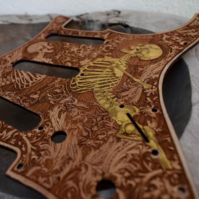Hand-Painted Cherrywood Pickguard for Fender Stratocaster HSS/SSS – Laser-Engraved Unique 'Stumble' Design image 4