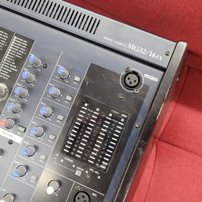 Yamaha MG32/14FX 32 Channel Mixing Console - Blue image 3