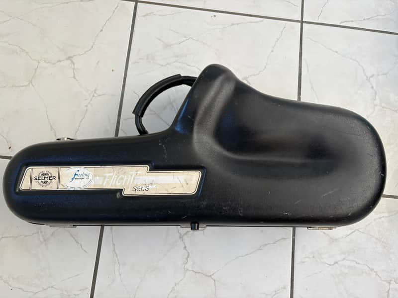 Selmer flight case alto saxophone image 1