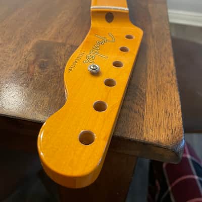 Fender 099-0063-921 Classic Series '50s Telecaster Lacquer Neck, 21-Fret 1999 - 2018 - Maple image 2