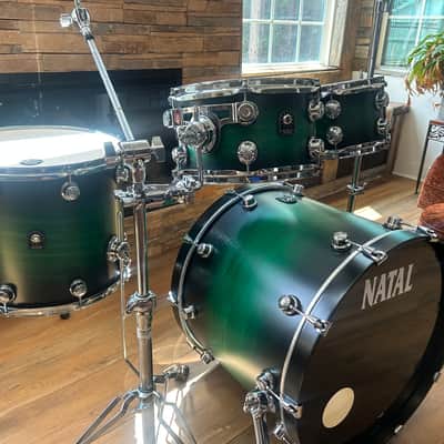 Natal Cafe Racer drum set satin green burst image 3