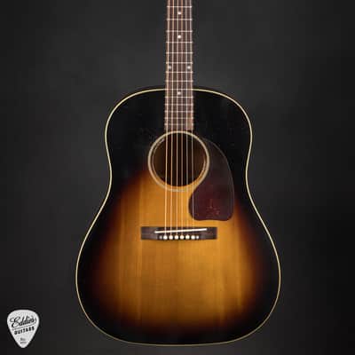 Gibson Murphy Lab 1942 Banner J-45 Ultra Light Aged Vintage Sunburst #21866031 image 2