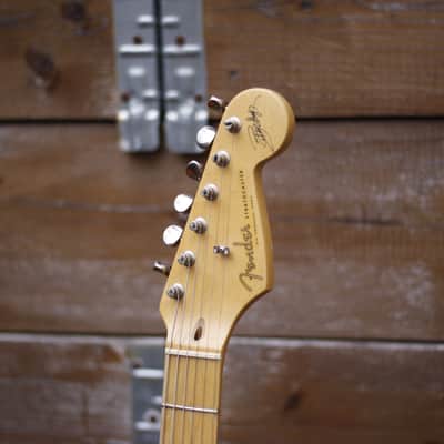Fender Buddy Guy Stratocaster 1996 - Honey Blonde image 9