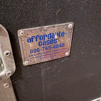 Ampeg SVT-610HLF Classic Series 600-Watt 6x10" Bass Speaker Cabinet 2007 - Present - Black image 4