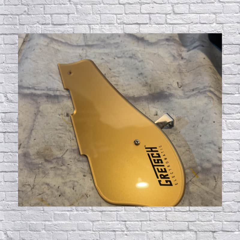 Gretsch Gold Pickguard for G5622 image 1