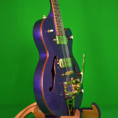 Epiphone Wildkat Royale Limited Edition, Professional Custom Finish, Chameleon Purple/Blue image 2