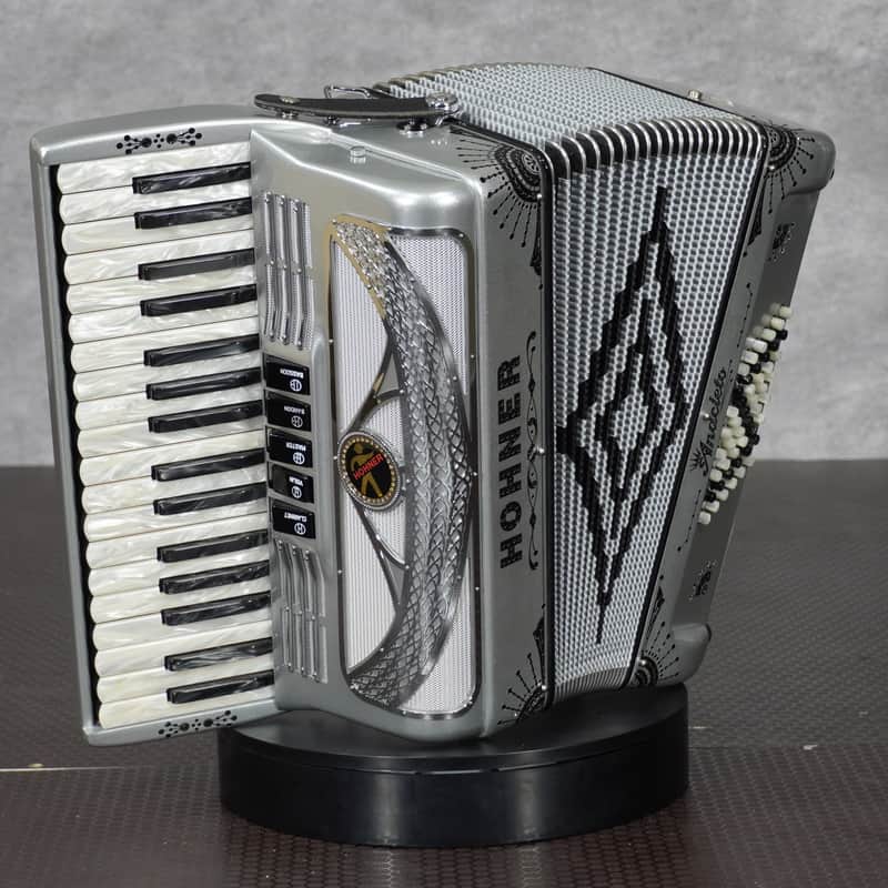 Hohner Anacleto Latino III 48 Bass 5 Switch Piano Accordion-Silver image 1