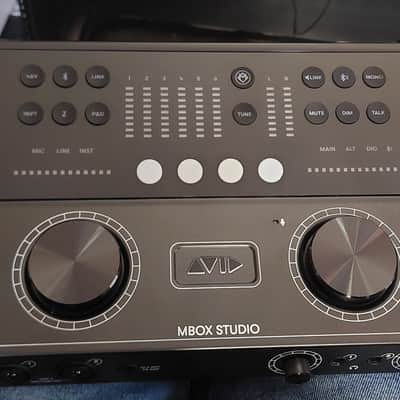 Avid MBox Studio 21x22 USB-C Audio Interface 2022 - Present - Black image 1