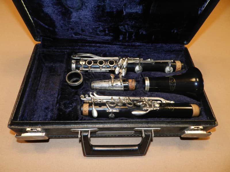 Vito Reso-Tone 3 Student Clarinet image 1