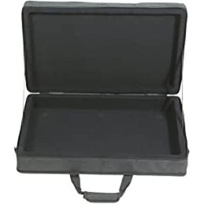 Mint SKB 1SKB-SC2414 24 x 14" Controller 4" Soft Case image 3