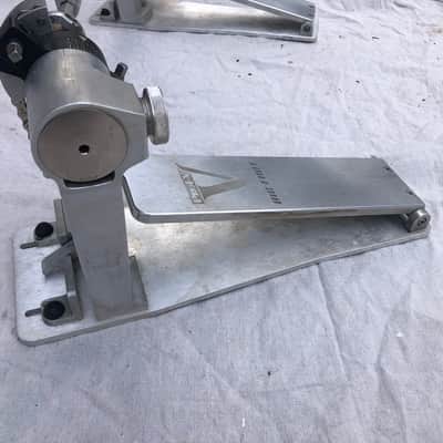 Trick Pro 1 V Bigfoot chain drive double pedal image 5
